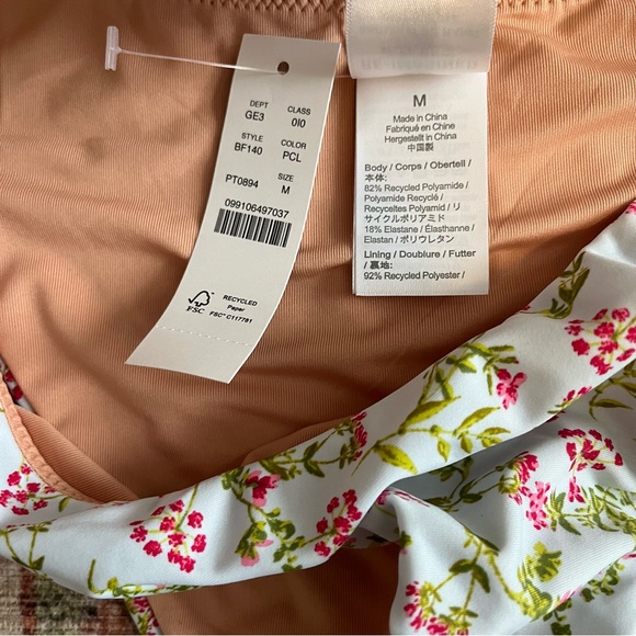 J. Crew Curved Waist Cheeky Bikini Bottom In Cloud Meadow Floral Size Medium NWT - Picture 5 of 8